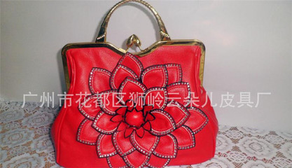 云朵儿皮具 加盟连锁火爆招商，专业咨询助力创业梦想